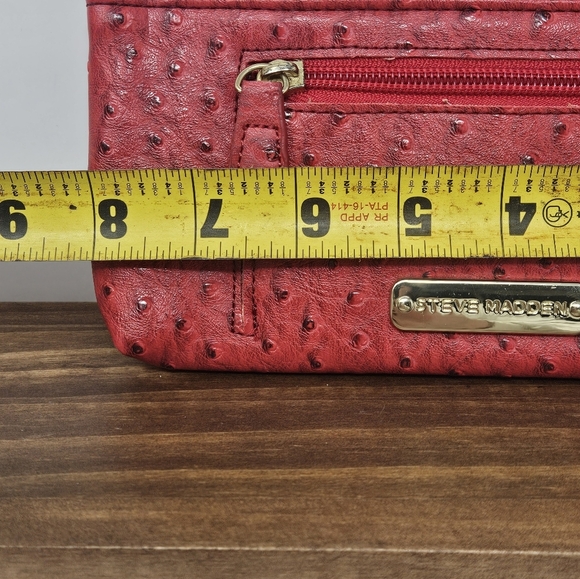 Steve Madden red Ostrich print wallet - Picture 9 of 10